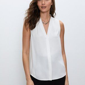 Aritzia Babaton Sleeveless Power Blouse - Lg